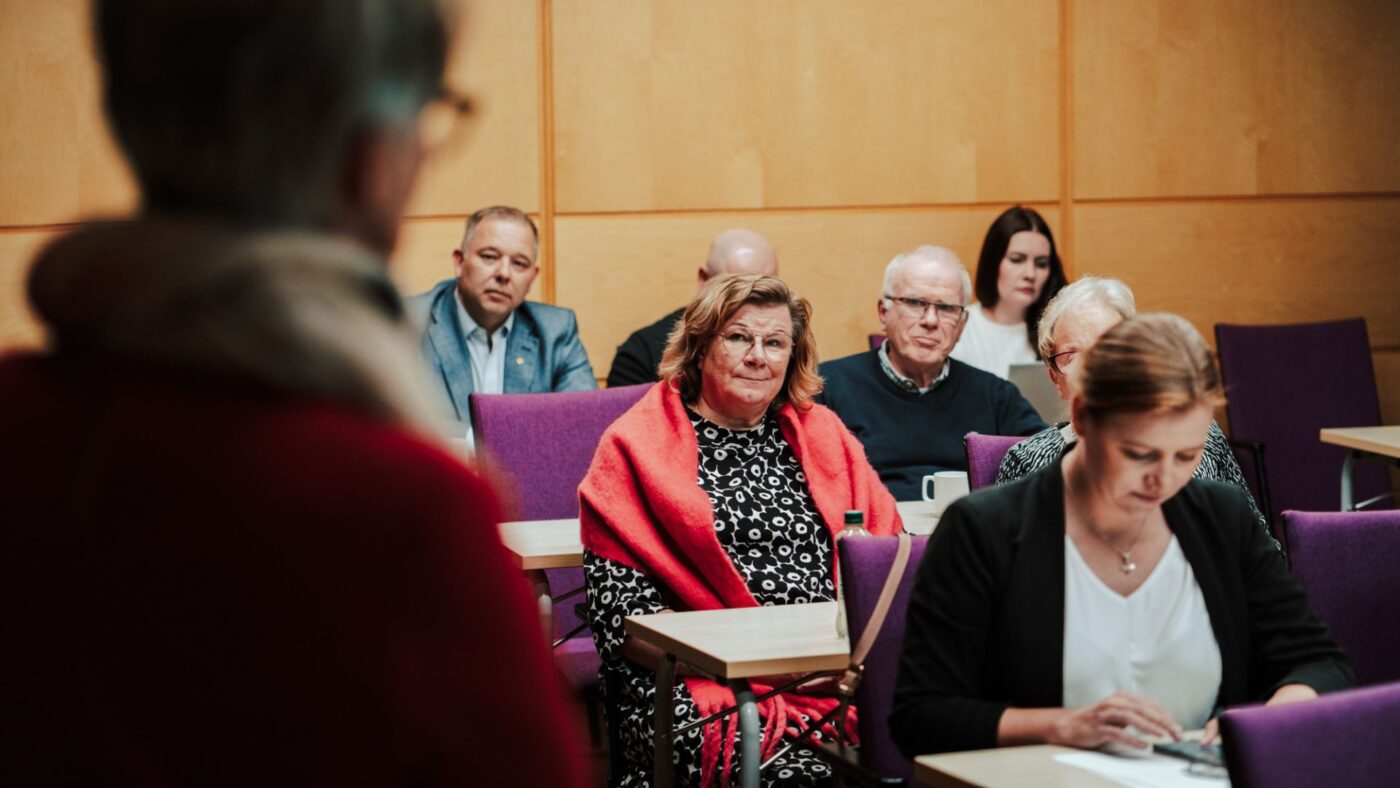 Hyvinvointialueen luottamustehtävissä toimivien perehdytys